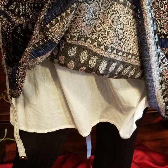 TUNIC C28 - Picture 4 of 7